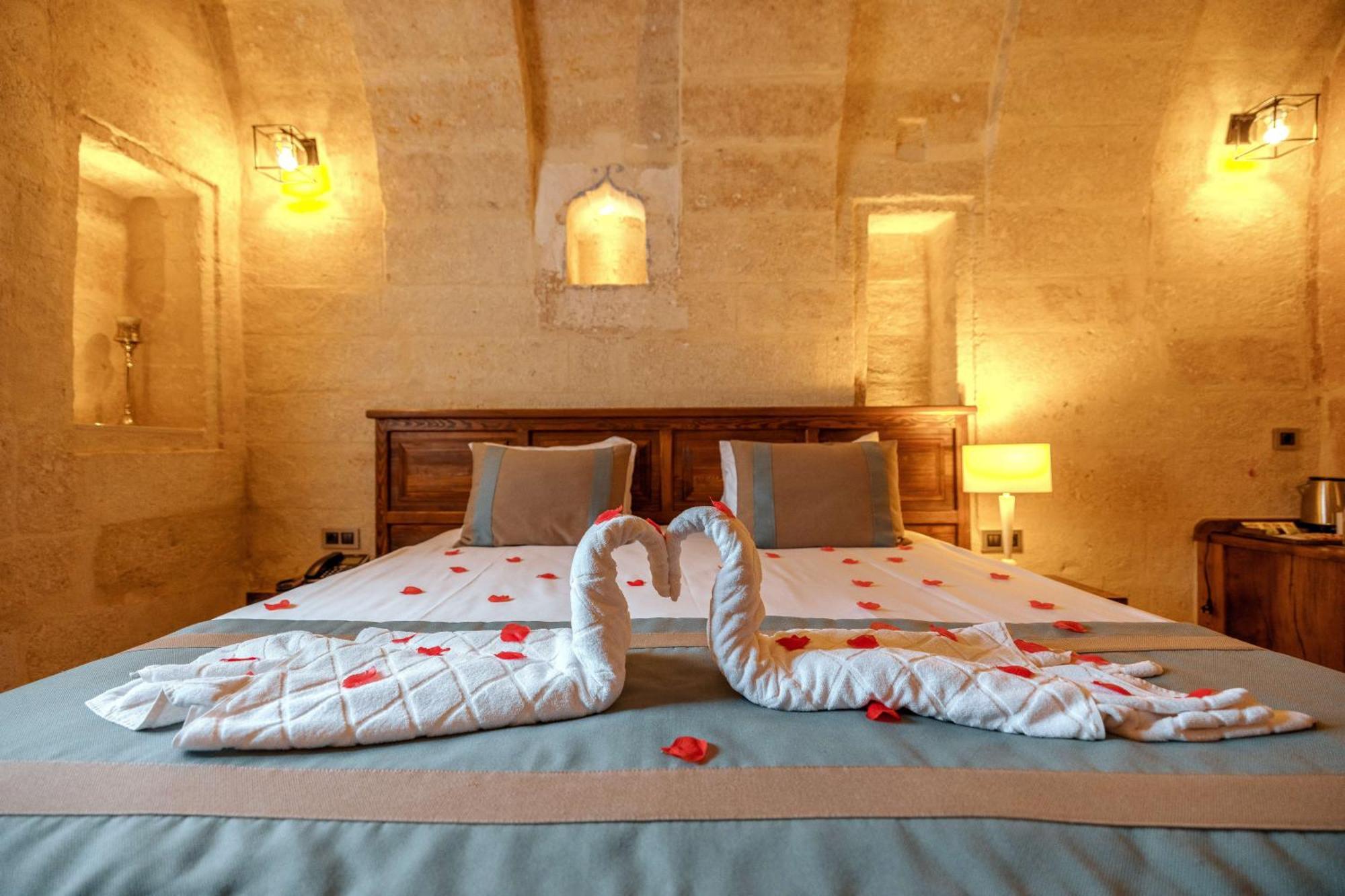 Misty Cave Hotel อูร์กุบ ภายนอก รูปภาพ