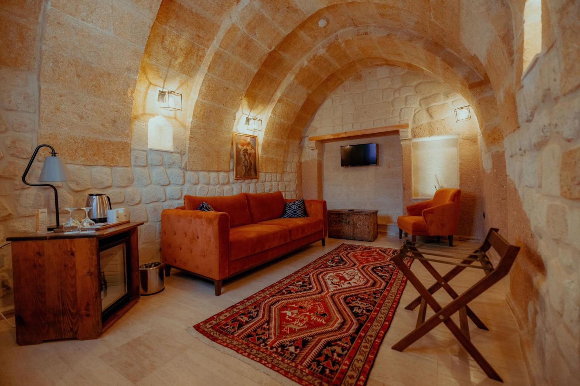 Misty Cave Hotel อูร์กุบ ภายนอก รูปภาพ