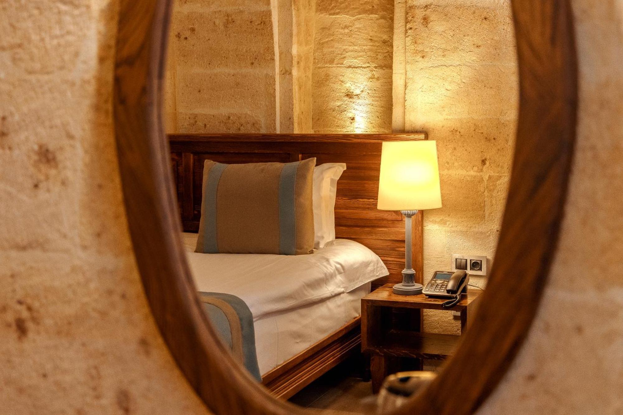 Misty Cave Hotel อูร์กุบ ภายนอก รูปภาพ